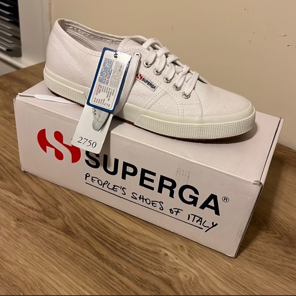 Superga Sneakers